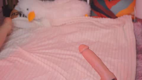 silkylumi online show from March 12, 6:32 pm