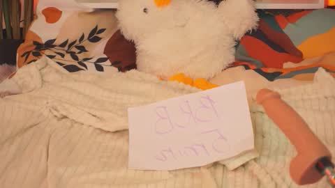 silkylumi online show from March 10, 6:12 pm