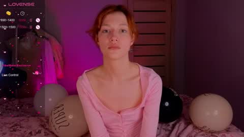 silly___woman online show from June 23, 7:56 pm