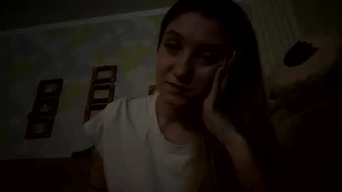 Snapshot of silverxkitty chatting on September 12, 7:32 pm SilverxKitty online show from September 12, 7:32 pm