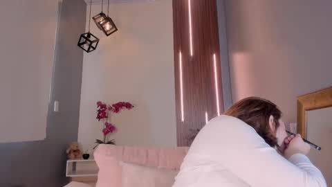 Simona online show from March 16, 1:48 pm