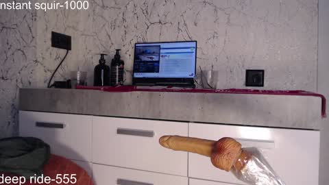 regina online show from October 31, 8:29 am