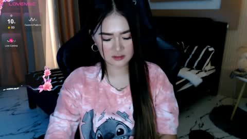 Adrianna Fowler online show from April 27, 2:41 am