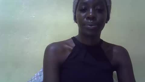 simplyloy33 online show from April 18, 7:58 pm