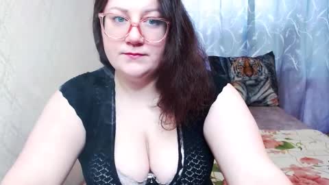 Angela online show from February 10, 7:26 am