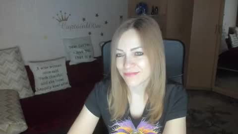 sirenasilk online show from December 4, 4:15 am