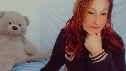 Snapshot of skarlett2072 chatting on January 30, 2:47 pm Arlett online show from January 30, 2:47 pm