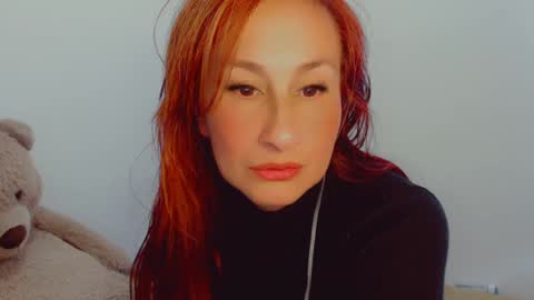 Snapshot of skarlett2072 chatting on January 7, 12:20 pm Arlett online show from January 7, 12:20 pm