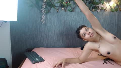 skinny_hot_girls_hard online show from April 22, 2:52 am