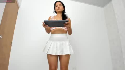 Snapshot of skinny_isabela chatting on February 21, 11:22 am Isabela online show from February 21, 11:22 am