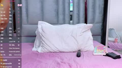 SAMANTHA  online show from June 6, 7:58 am