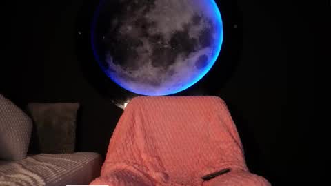    online show from October 23, 11:16 am