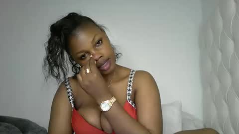Snapshot of slayslay002 chatting on September 24, 1:04 am Rose online show from September 24, 1:04 am