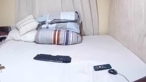 slender_sweetbabe online show from July 11, 12:16 pm
