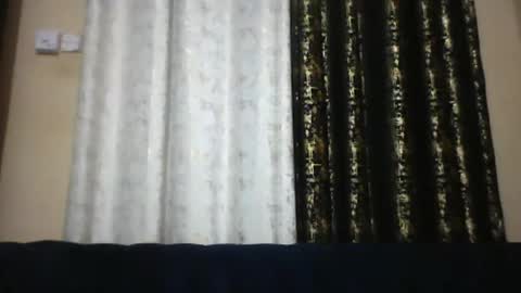 slim_petite_ebony online show from March 17, 6:34 pm