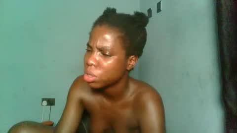 Snapshot of slimzyxdoll chatting on October 4, 1:55 am slimzyxdoll online show from October 4, 1:55 am