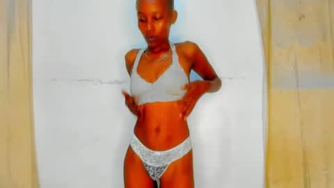 Sexyslutt online show from May 30, 6:59 pm