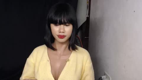 Jennifer online show from December 20, 2:32 pm