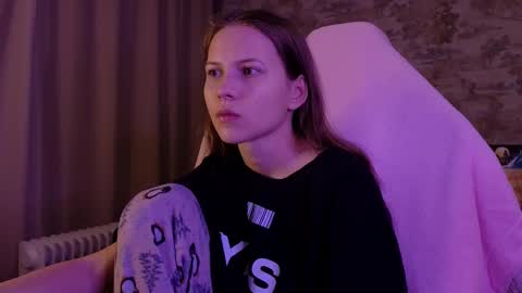 Emma online show from February 14, 3:58 pm