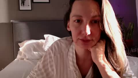 Anna no bbbbybybbabebyy just Anna. And dont call me mom please. online show from February 19, 6:00 am