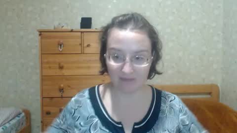 Snapshot of smart_rose chatting on October 9, 7:07 pm smart_rose online show from October 9, 7:07 pm