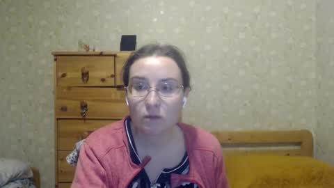 Snapshot of smart_rose chatting on January 10, 5:56 pm smart_rose online show from January 10, 5:56 pm