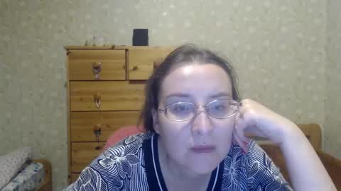 Snapshot of smart_rose chatting on March 3, 5:36 pm smart_rose online show from March 3, 5:36 pm