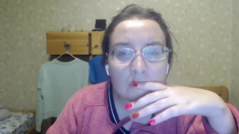 Snapshot of smart_rose chatting on March 4, 9:54 pm smart_rose online show from March 4, 9:54 pm