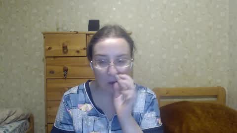 Snapshot of smart_rose chatting on February 3, 7:10 pm smart_rose online show from February 3, 7:10 pm