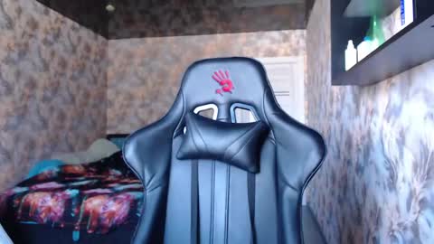 smile_cute_fox online show from June 1, 1:51 am