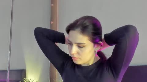 Bella online show from October 11, 9:14 am