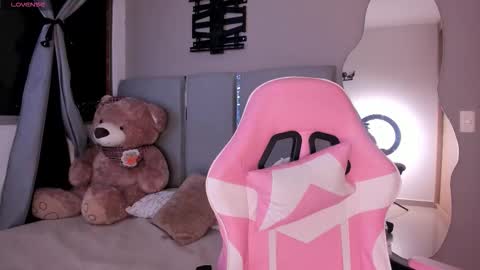 smiledivinity online show from March 14, 3:29 am