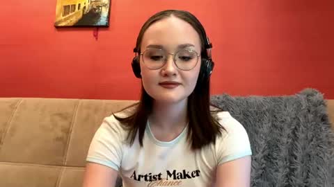Anna online show from June 22, 7:11 pm
