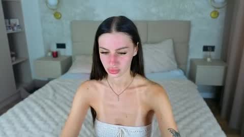 snow_whiteeex online show from July 10, 2:28 pm