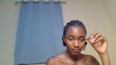 Snowie eyes online show from November 7, 10:14 pm