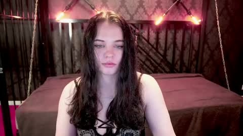 snowwhite_bella online show from April 29, 7:19 pm