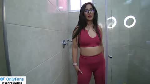 soffi_rousel_ online show from July 10, 5:57 pm