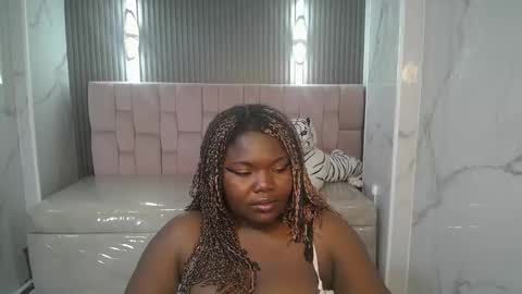 Snapshot of soffia_b chatting on October 11, 3:44 am soffia_b online show from October 11, 3:44 am