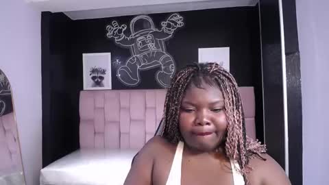 Snapshot of soffia_b chatting on September 9, 3:17 am soffia_b online show from September 9, 3:17 am