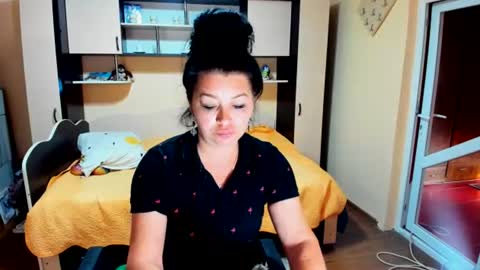 Soffy online show from June 17, 5:09 am