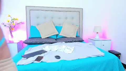 sofhyalove online show from June 26, 8:32 pm