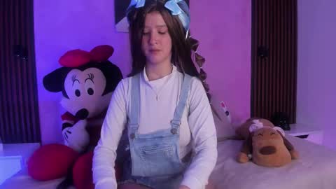 sofi_cuttie online show from November 12, 4:21 am