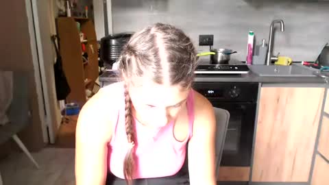 Sofi online show from July 4, 11:06 am