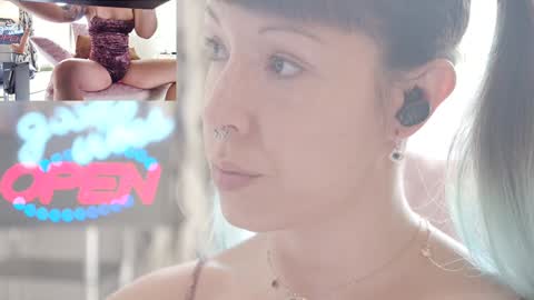 Sofi Mora online show from October 12, 1:24 pm