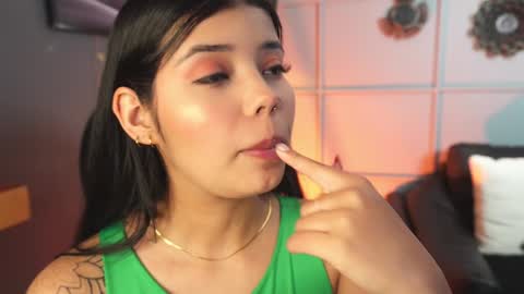   online show from January 11, 10:40 pm