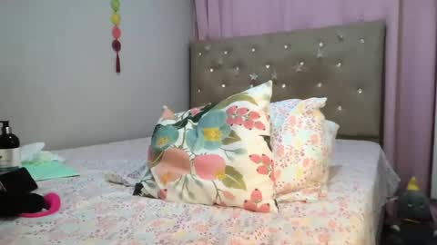 sofia8428 online show from August 3, 2:59 am