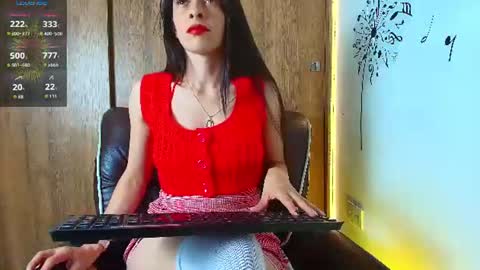 Sofia Kuleth  online show from June 19, 1:43 am