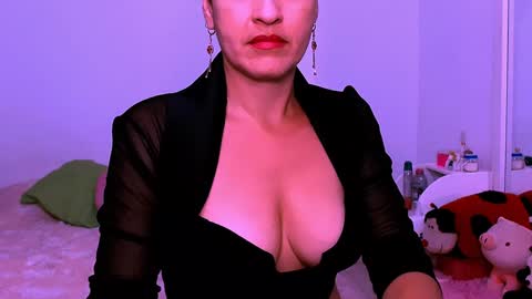 Sofia  online show from February 5, 5:43 pm