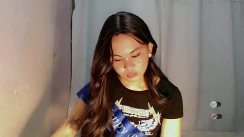 sofia_sweetheart18 online show from July 4, 1:23 am