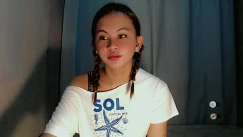 sofia_sweetheart18 online show from June 15, 2:34 am